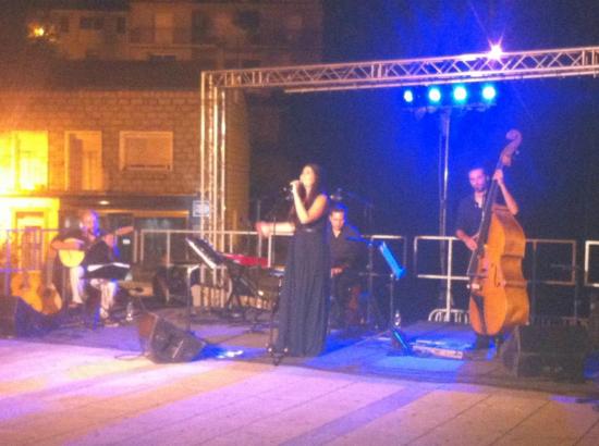 Esplanade du centre culturel de Porto-Vecchio